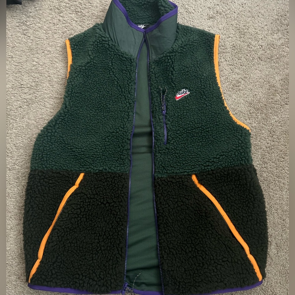 Nike fleece jacket